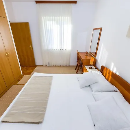 Apartman Petin Zára