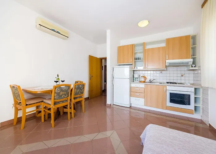 Cloe Apartment *